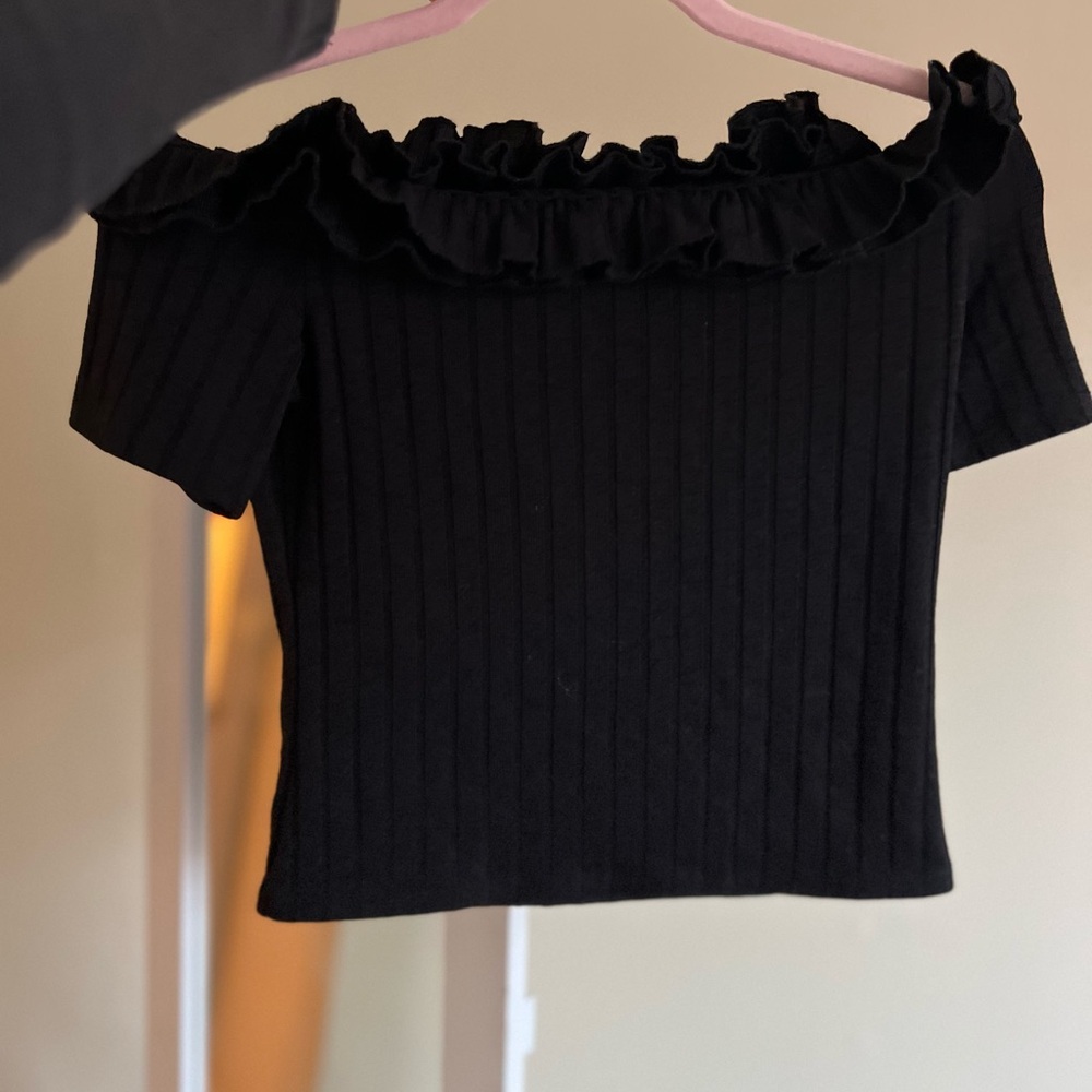 ZARA Black Ruffled Off-Shoulder Top